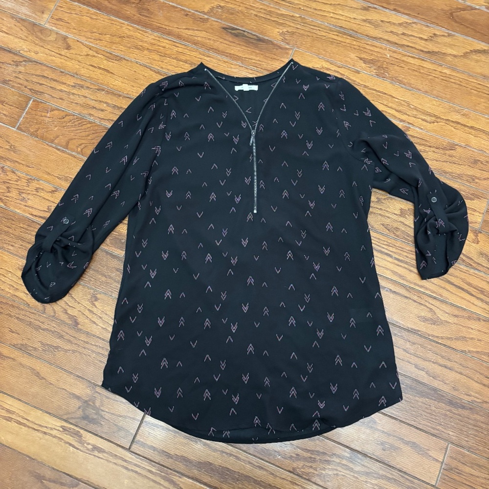 Black and Pink Maurice’s Women’s Blouse size M Zipper Front 3/4 sleeve